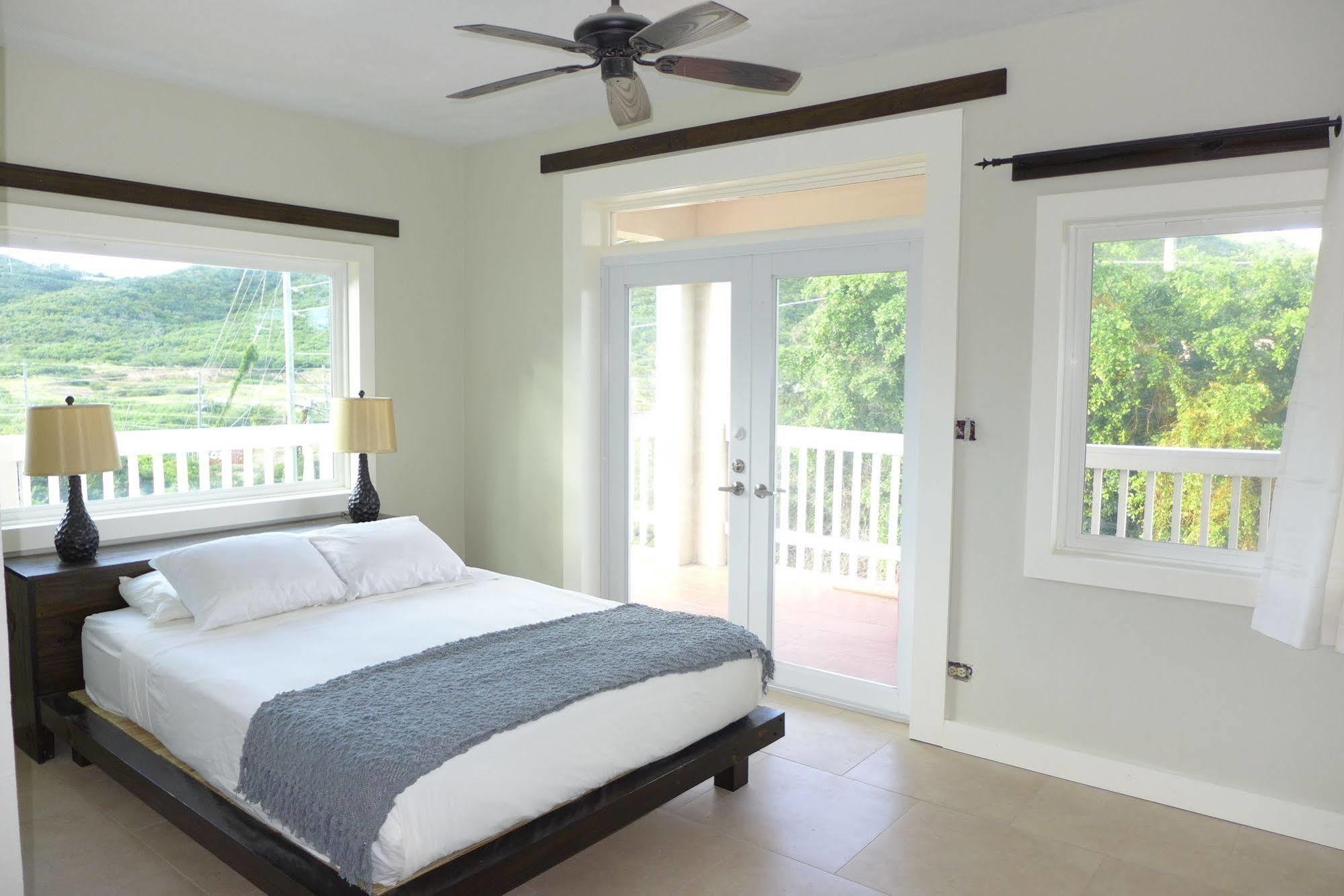 Two Sandals - A Boutique Hotel นาซาเร็ธ ภายนอก รูปภาพ
